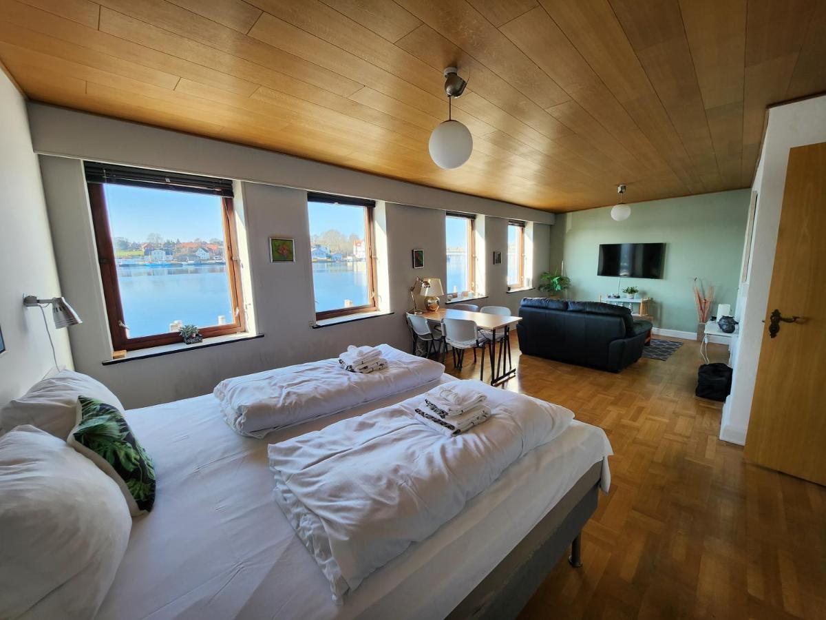 Grannys Harbour View - 1St Floor Apartment ซันเดอร์เบิร์ก ภายนอก รูปภาพ